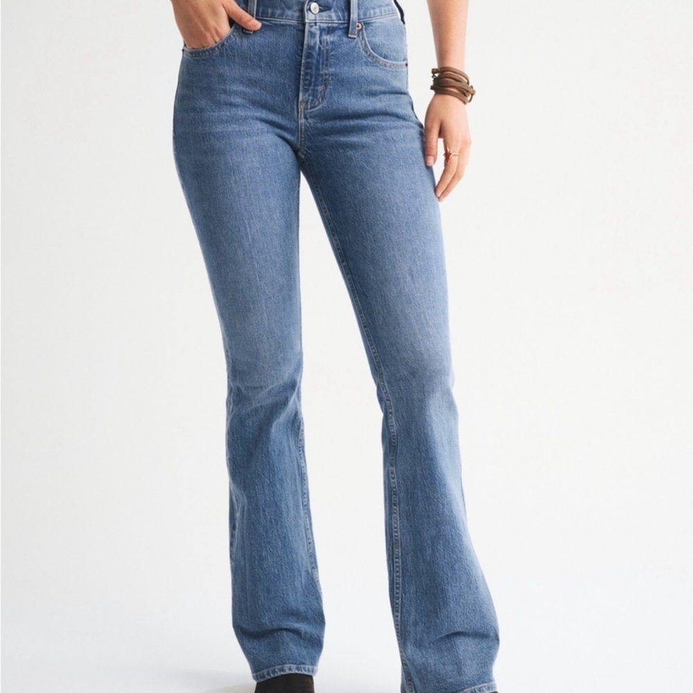 Abercrombie & Fitch Women's Mid-Blue Flare Jeans